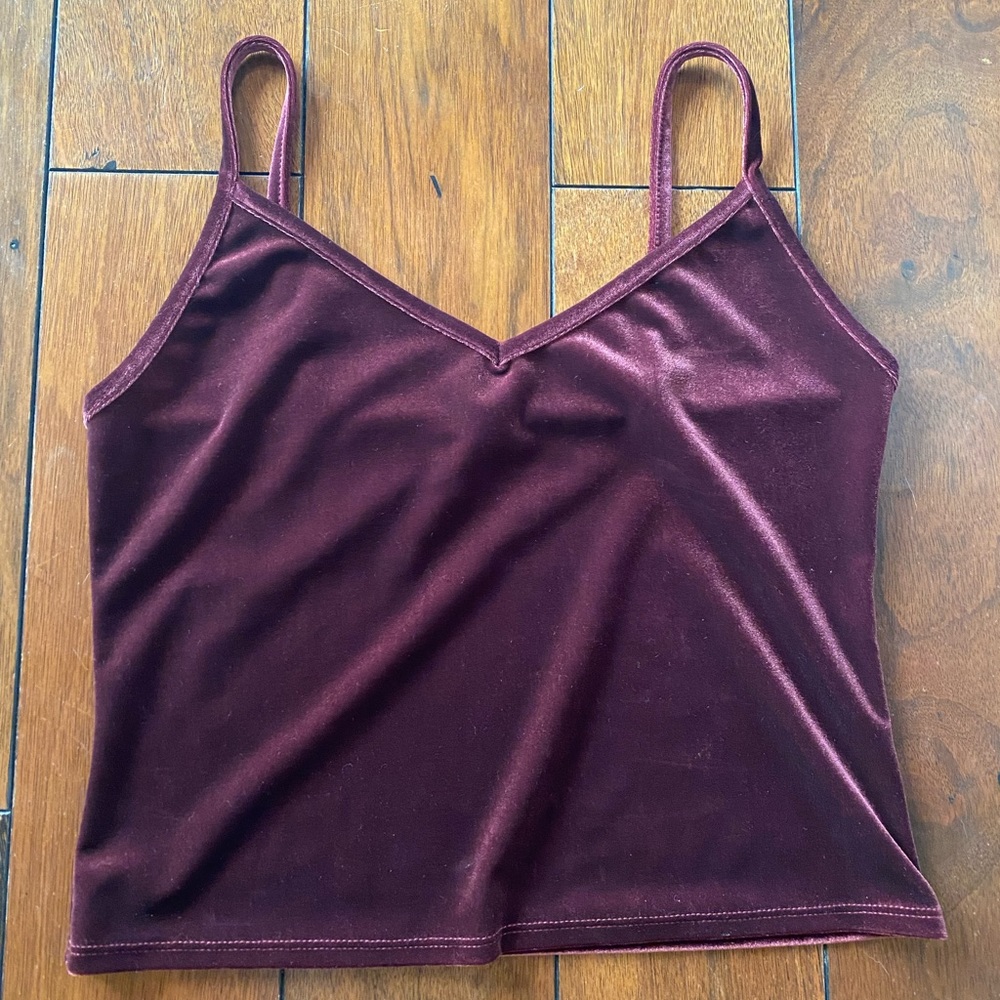 Maroon velvet tank top. Forever 21. Size L
